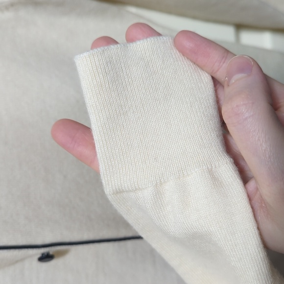 Banana Republic Extra Fine Merino Wool Button Up Black and Cream Cardigan - Picture 5 of 6